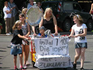 14 Bettenrennen 05-07-09 8138.jpg (181939 Byte)
